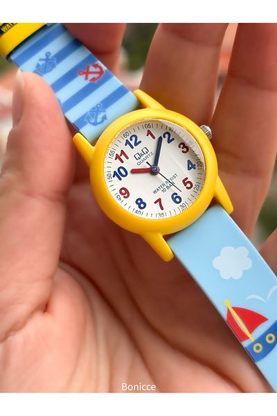 Q&Q 10 Atm, 2 Years Warranty, Blue Silicone Cord, Boy's Wristwatch Suitable for Pool and Sea Use