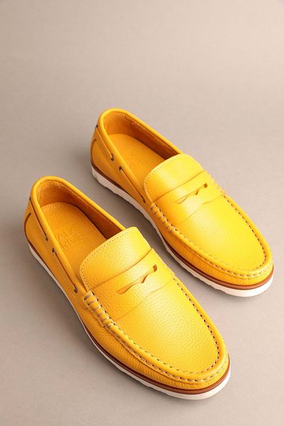 Gondol Men's Classic Genuine Leather Loafer Yellow Number 41