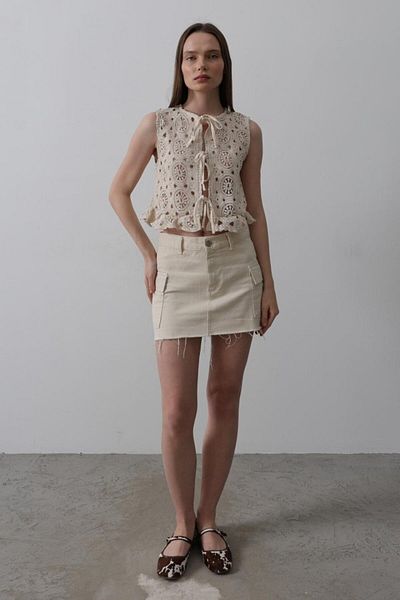 leyla sanat sanata yeni bir bakış açısı Leyla Sanat a New Perspective on Art Lace Front Tie Vest - Natür