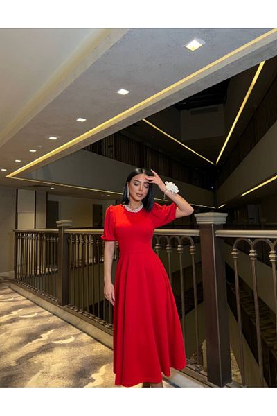 MRY BUTİK Czerwona sukienka midi z bufiastymi rękawami 583151
