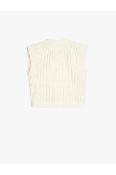 Koton V-Neck Sleeveless Buttoned Basic Knitwear Vest