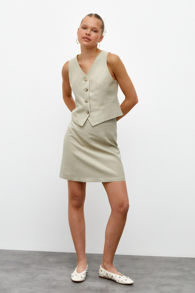 urban focus V-neck Vest