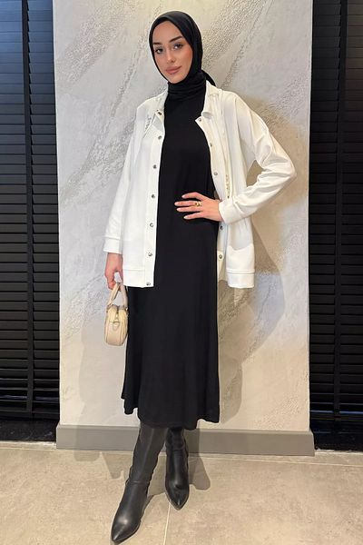 julude Μαύρο φόρεμα με λαιμόκοψη με μηδενικό μανίκι εσωτερικά