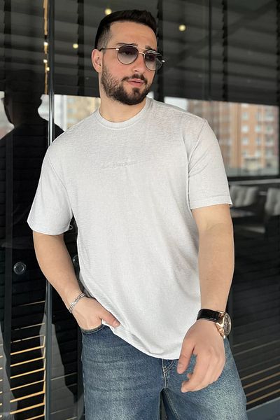 MİSHAR İTALİA Ανδρικό μπλουζάκι με γκρι λαιμόκοψη με αυτοσχεδιασμό