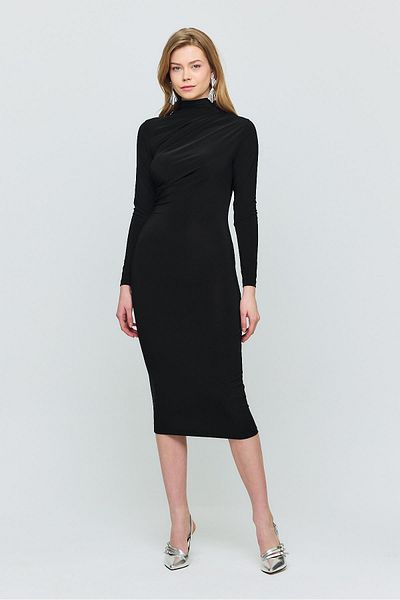 Rays Rochie neagră model 3686 cu detaliu cu șnur în talie