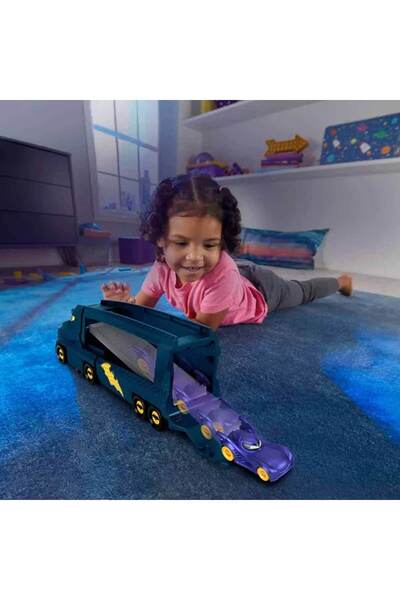 FISHER PRICE Fisher-Price BatWheels Büyük Tır 34 cm HMX07