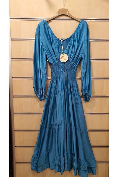 Park Moda ROCHIE ITALIANĂ CU GÂTUL ÎN V CU CULURI LA TALIE