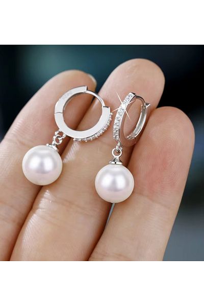 HOBİSY GIFT SHOP أقراط لؤلؤ فولاذية فضية اللون مضادة للحساسية - اكمل أناقتك مع لؤلؤ الزركون المتلألئ مقاس 10 مم