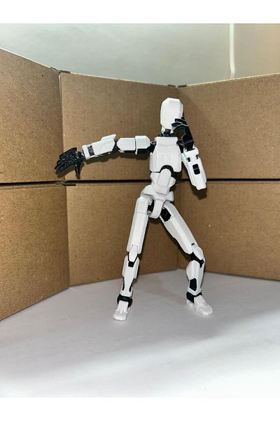 Shaddshop Robot Figure - Articulated Movable Figure Changer (White)