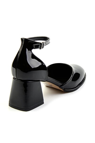 Bambi Siyah Kadın Klasik Topuklu Ayakkabı K01231444308