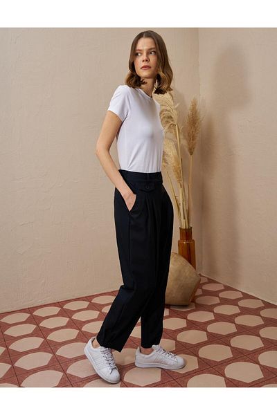 Kayra Buttoned Carrot Cut Trousers Dark Navy Blue