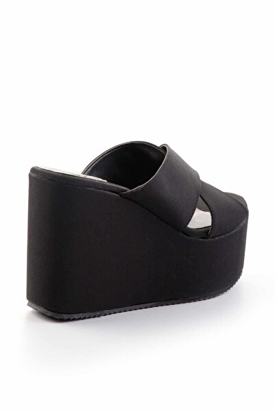 Bambi Siyah Kadın Terlik K04534020104