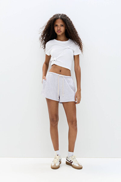 Pull & Bear Kontrast bağcıklı spor bermuda şort