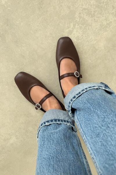 STRASWANS Γυναικεία ζώνη Berny Λεπτομέρεια Δερμάτινη Μπαλαρίνα Μπαλαρίνα Καφέ