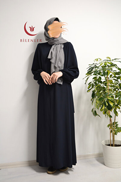 Bilenler Шовковий плащ з поясом і рукавами-балонами