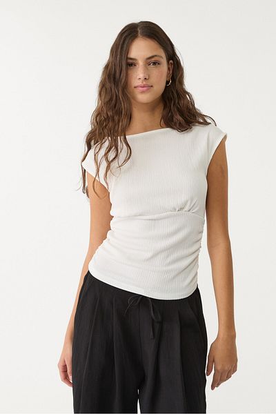 Stradivarius Creased T-shirt with cap sleeves