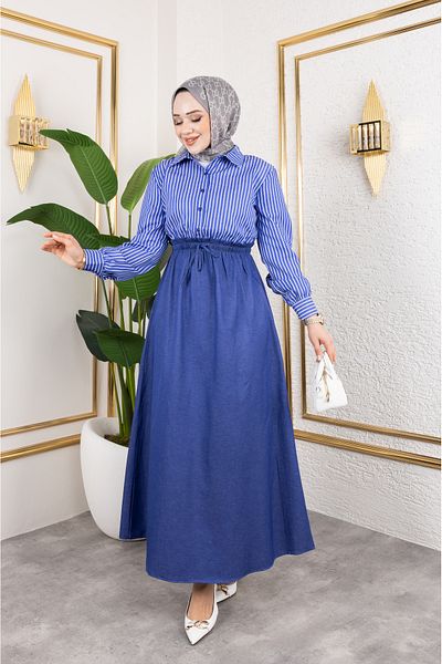 Eliva Rochie de damă Saks albastru din satin lungă cu dungi albe, cu talie elastică
