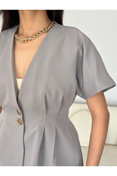 Nesil Дамско яке с къс ръкав и копчета, прилепнало към талията