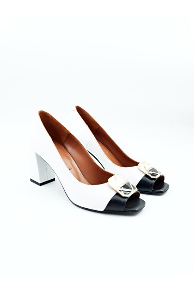 Tenau Pantofi cu toc de damă din piele naturală