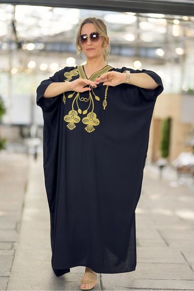 yagmurberen With Pocket Embroidered V-Collar Low Sleeve Large Size Cotton Viscose Large Size Dress Size 58-62