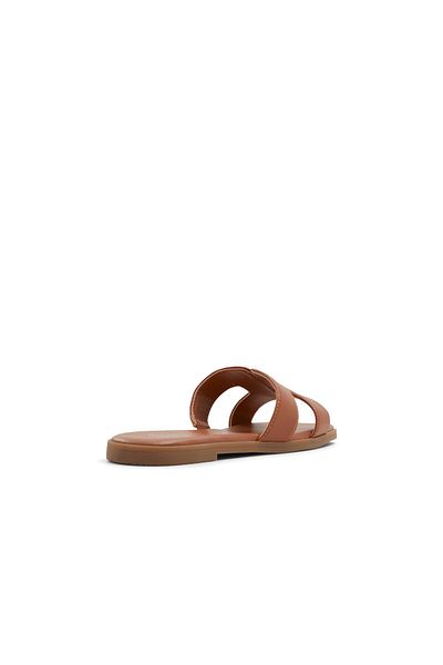 Call it Spring صندل مسطح هايلي كونياك للنساء