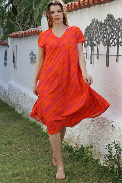 Chiccy Rochie casual portocalie cu decolteu în V cu mâneci joase