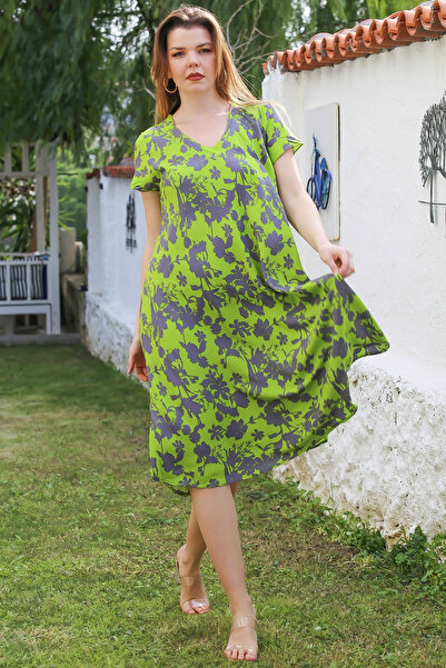 Chiccy Πράσινο φόρεμα με λαιμόκοψη V με χαμηλό μανίκι Casuall Vis kin