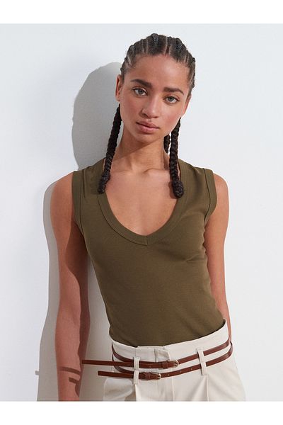 Dilvin Sleeveless Top-Khaki Shoes Gx9688