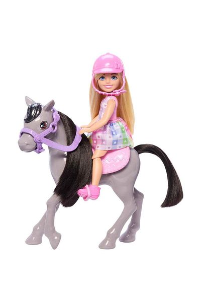Barbie ® نادي تشيلسي™ وPony- أشقر - HTK29