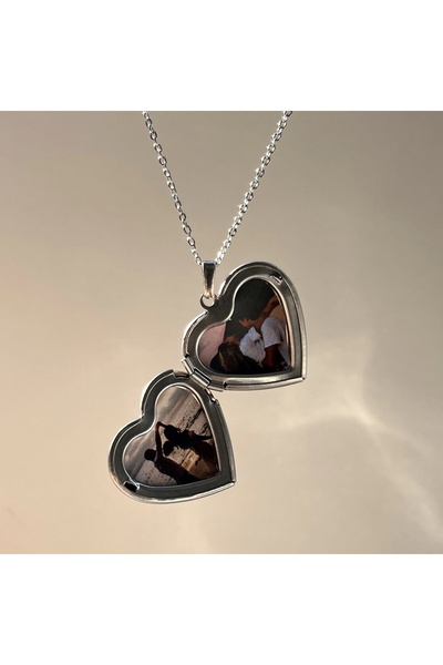 Vintagezegeni Kapaklı Çift Fotoğraflı Kalp Kolye(2,1 cm)
