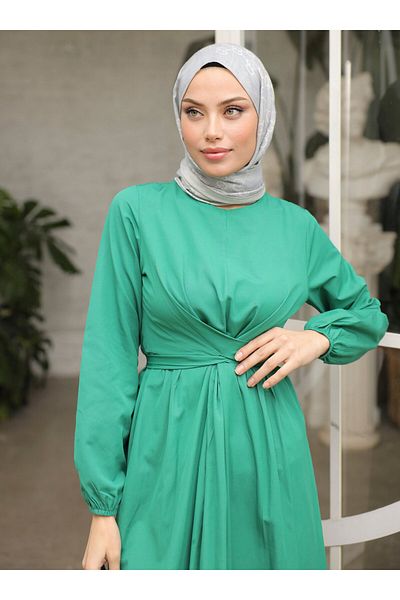 SAHRA BUTİK Φόρεμα από ύφασμα Tricotine Cross Tie - Emerald Green - SAHRA BUTIK