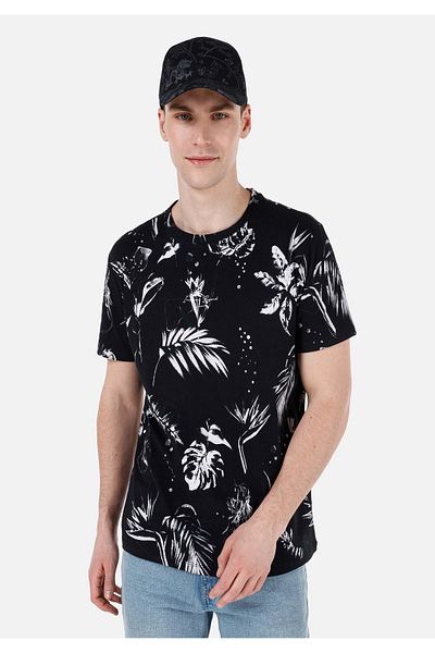 Colin's Regular Fit Round Neck Printed Men's Black Short Sleeve T-Shirt