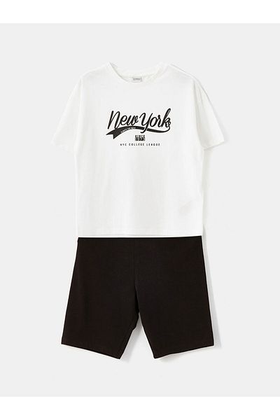 LC Waikiki Lcw Crew Neck Printed Short Sleeve Girl's T-Shirt and Tights