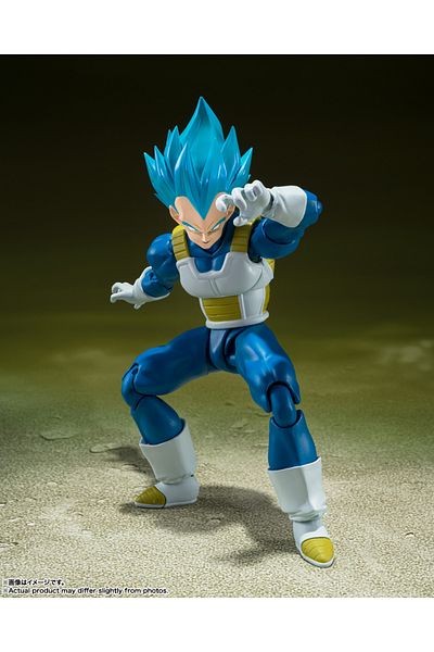 BANDAI Dragon Ball Shf Figure and Super Saiyan God Vegeta