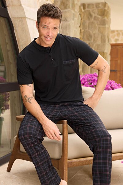 Pijamaevi Μαύρο καρό σετ ανδρικής πιτζάμα με λεπτομέρεια κοντομάνικη τσέπη