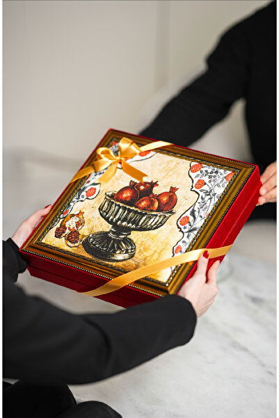 Valessi Chocolate Başarıların Daim Olsun Çerçeveli Tablo Kutusu Spesiyal Çikolatalı Büyük Boy (588 g)