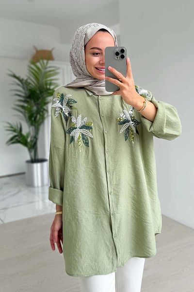 Ka Hijab Πουκάμισο με άνετο κόψιμο με πράσινες χάντρες