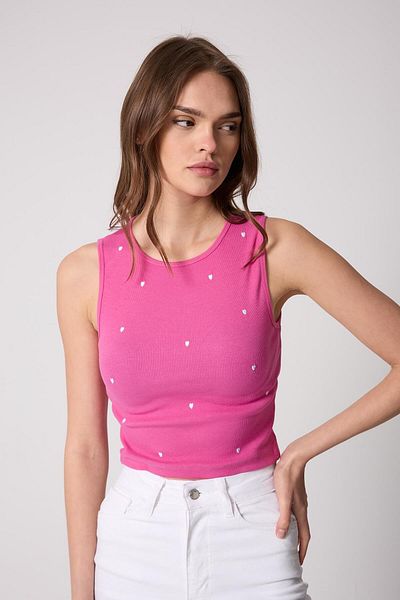 AMİDA Women's Crop Tank Top Ribbed Look Heart Embroidered Pink - 2506