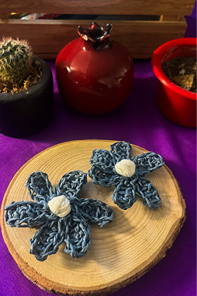 Blue Daisy Buckle