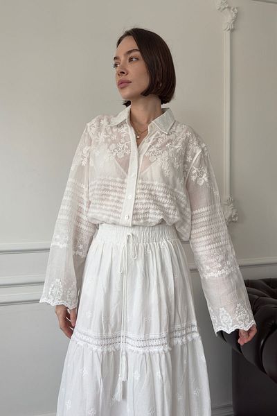 MAGARDE Oversize Embroidered White Shirt