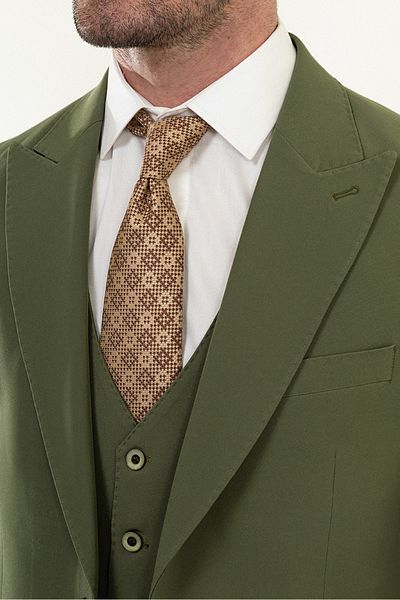 Mcr Pointed Collar Suit Set