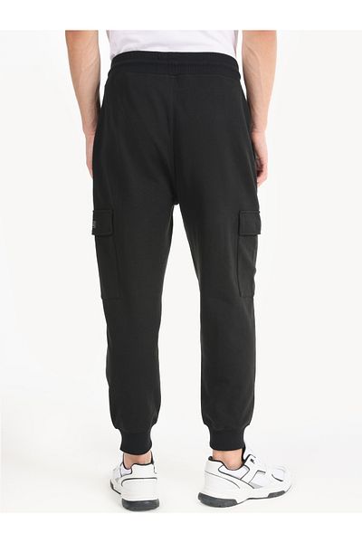 Colin's Black Men's Sweatpants with Medium Waist Pocket Detail - Regular Fit