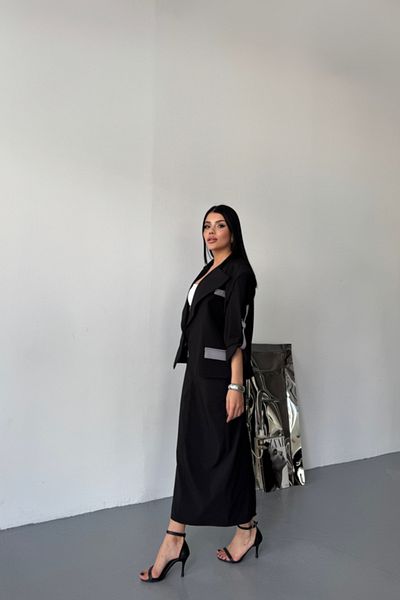 leyla sanat sanata yeni bir bakış açısı Leyla Art a New Perspective on Art Crop Jacket - Skirt Suit - Black