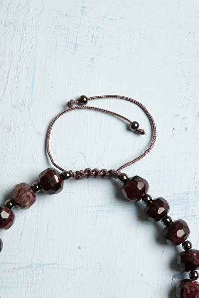 Deniz Doğal Taş Sertifikalı Doğal Lal (Garnet) ve Hematit Taşlı Ayarlanabilir Bileklik – Enerji & Tutku