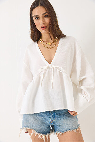 Bianco Lucci Γυναικεία μπλούζα μουσελίνα με λαιμόκοψη V με λεπτομέρειες 1003 60283051