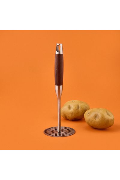 AROW Potato Masher with Wooden Handle - Gray / Brown