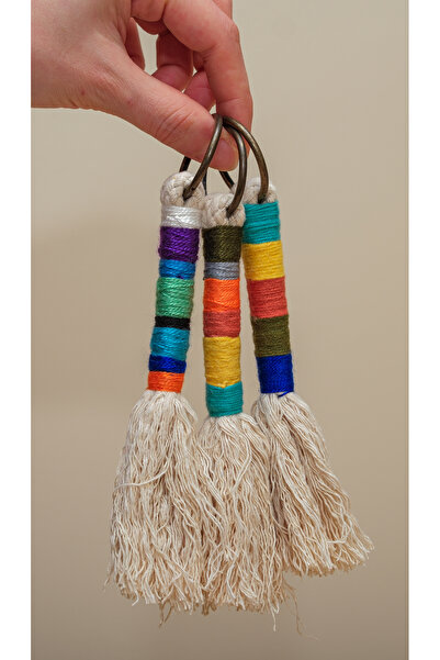 RENKLİ İP ANAHTARLIK CHARM