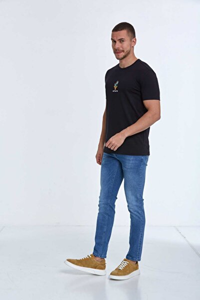 Voltaj Бавовняна футболка з кактусовим вишиванням, комір-стійка, темно-синя