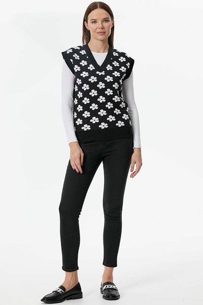 Sementa V-Neck Floral Motif Knitwear Sweater - Black