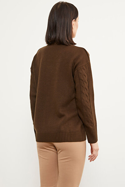 Sementa Πλεκτό πουλόβερ με λαιμόκοψη V με πλεξούδα - Καφέ